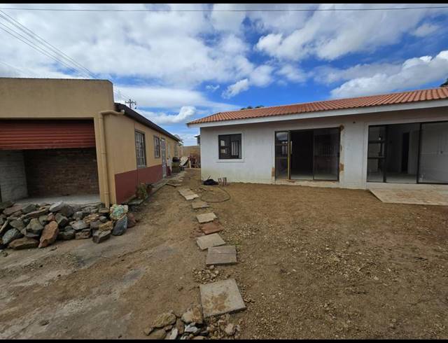 0 BEDROOM COMPLEX FOR SALE IN SARNIA